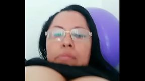 Se&ntilde_ora caliente me ense&ntilde_a su chocho para que vaya a su casa a cogerla