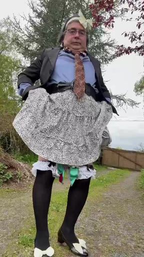In a quick outfit with the pink panties with a stain for the evening