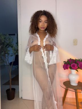 Assy onlyfan shows off big tits