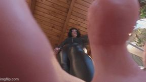 View from the floor of Madam Giantess VR4K