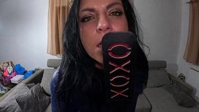 rainy night fetish – blue downjacket, glitter jeans & messy deepthroat 308