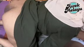 The Girl Who Got 2 Feet