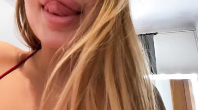 beauty fucks herself with a dildo