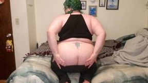 BBW Plumber's Crack Bed Making