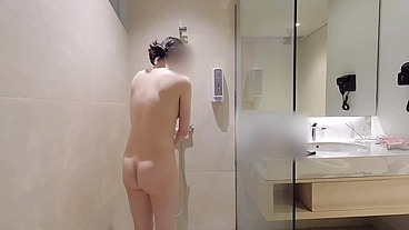 One day shower(とある日のシャワー)