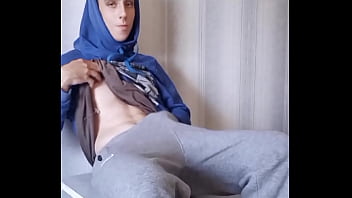 Sexy twink cums three times and expands his anal hole to the maximum