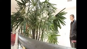 Sultry Italian MILF grinds on and cums on camera