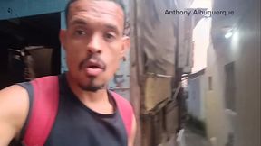 O maloka da comunidade pauz&atilde_o 22cm me comendo e gozando dentro