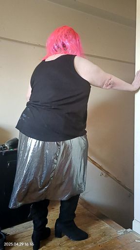 Feeme trans clown showing off...