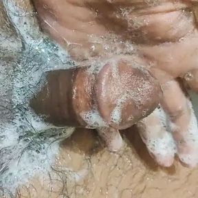 Hand job in tub