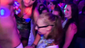 Hardcore porno clubbing