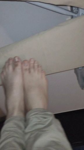 Naked Feet for You Smell