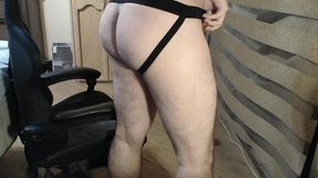 muscular jock s leg day squats