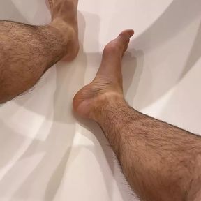 I Wank My Big Italian Cock in the Bathtub