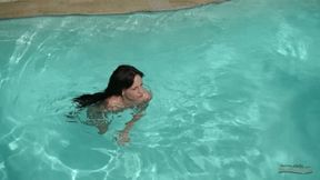 583 - Can you suck his cock underwater?