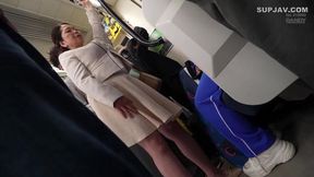 Japanese mature lady gets fucked on the train