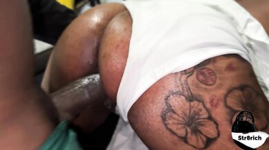 Early Merry Christmas my stepbro gave me the best gift ever massive bbc in my wet pussy