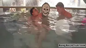 Ripped Euro Amateurs Enjoy Oral At Pool Party