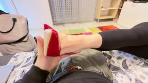 fj tacchi e unghie rosse