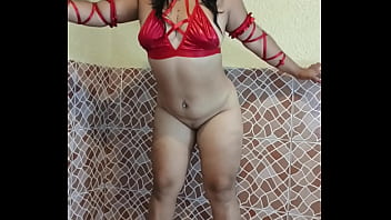 Una Diablita muy caliente y putita