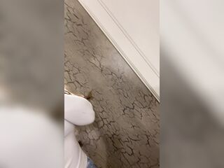 Excited Brunette hair Plays With Her Snatch In Store Changing Room