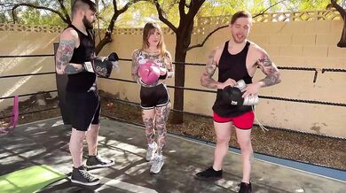 Bi MMF Threesome petiten ass rides tough flexing cocks