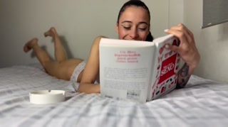 Sofía sweetsecrett gets horny reading erotic stories