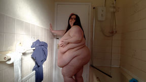 BBW NAKED BATHROOM STRIP JIGGLE FAT