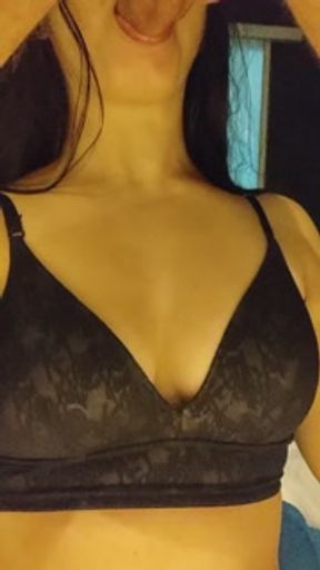 Clima de motel, visão íntima: Debora Mendes entrega um oral profundo em Wellington Ribeiro.