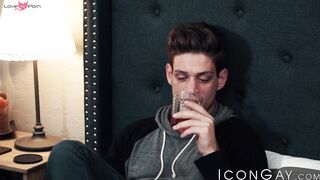 Michael Delray tastes a cock with Pierce Paris for the first time