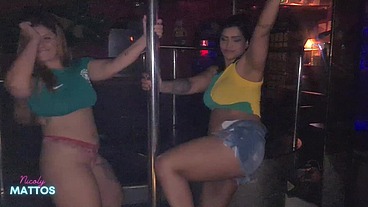 Festa da copa do mundo na balada e já começamos tomando leitinho do segurança