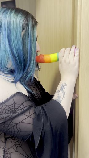 Dildo Deepthroat Traning
