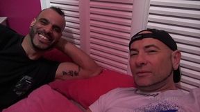 mec mature baise par un latino super bogosse de 22 ans