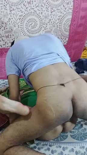 Padausi bhabi Puspa ko bhaga ke laya Lanlord stranger men fuck guest wife she is stay on night   Clip 2