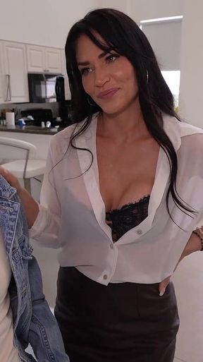 Hot MILF Anya Volkova Seduces Her Stepson
