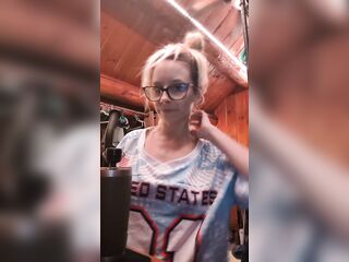 Smokin' 420 In Patriotic Top