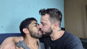 Kissing the Painter with Passion - By Leon Dias and Icaro Herrera - CLIP 2
