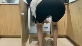 SunnyBunny stuck in the washing machine, wet and loud farts - REAL FARTS mp4 HD