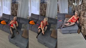 bas porte jarretelle string en solo avec mon gode et mon vibro je joue avec ma ...