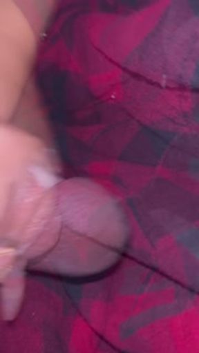 My homeboy baby mama gave me a sneaky handjob while he was outside