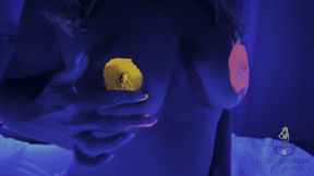 Lights Down, Glow up