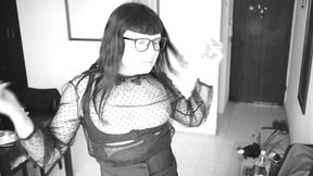 The Perfect Lady Is Ready to Go for a Walk.