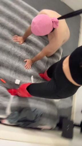 Doggie takes a collared walk🐶