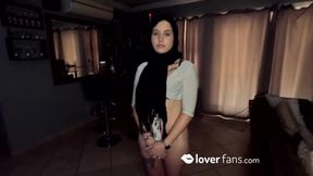 Sexy Converted Hijab girl sucking dick and getting fucked with creampie