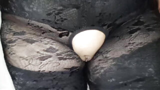 Cô nàng lẳng lơ mút dương vật ngay sau màn quan hệ tình dục qua đường hậu môn mãnh liệt