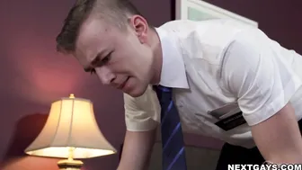 Justin sucks Zander before sliding his girthy bareback cock deep inside