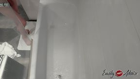 awesome orgasm in the bathtub - emily adaire ts jerks off