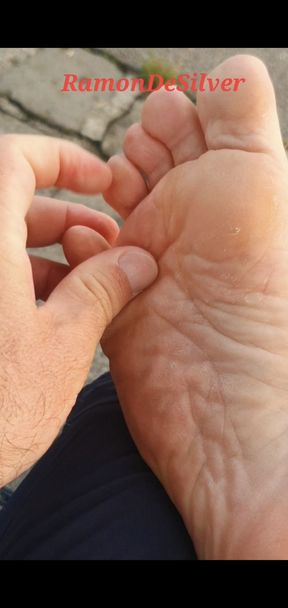 Master Ramon massages his divine feet after a hard run