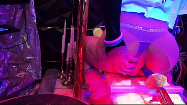TOY PLEASURE XXX TAKES DEEPFUCK SESSION IN THE ASS