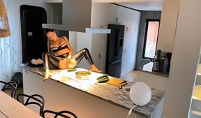 kittie se gode sur le plan de travail